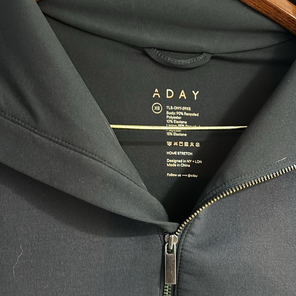 Aday Home Stretch pullover in NAVY - Picture 6 of 6